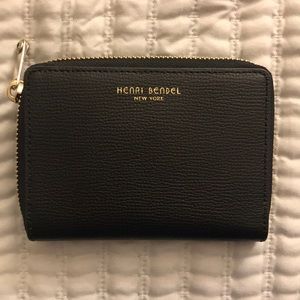 Small Henri bendel wallet. Brand new. Never used